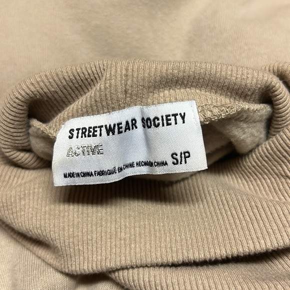 Streetwear Society Active Size Small Beige Turtleneck $20 - Picture 10 of 11